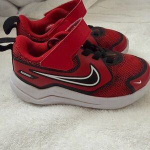 Nike Kids' Preschool Cosmic Runner PS Shoes Size 7c